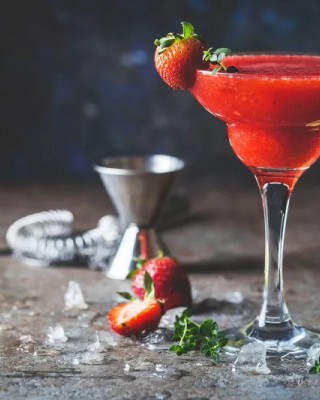 Virgin Strawberry Daiquiri (Alcohol Free)